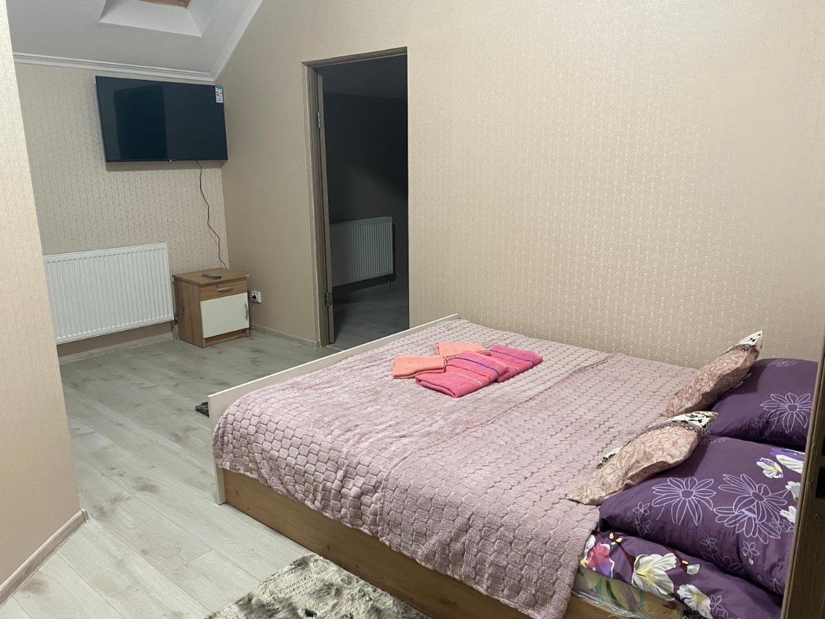 Hotel Катерина Chynadiyovo Esterno foto