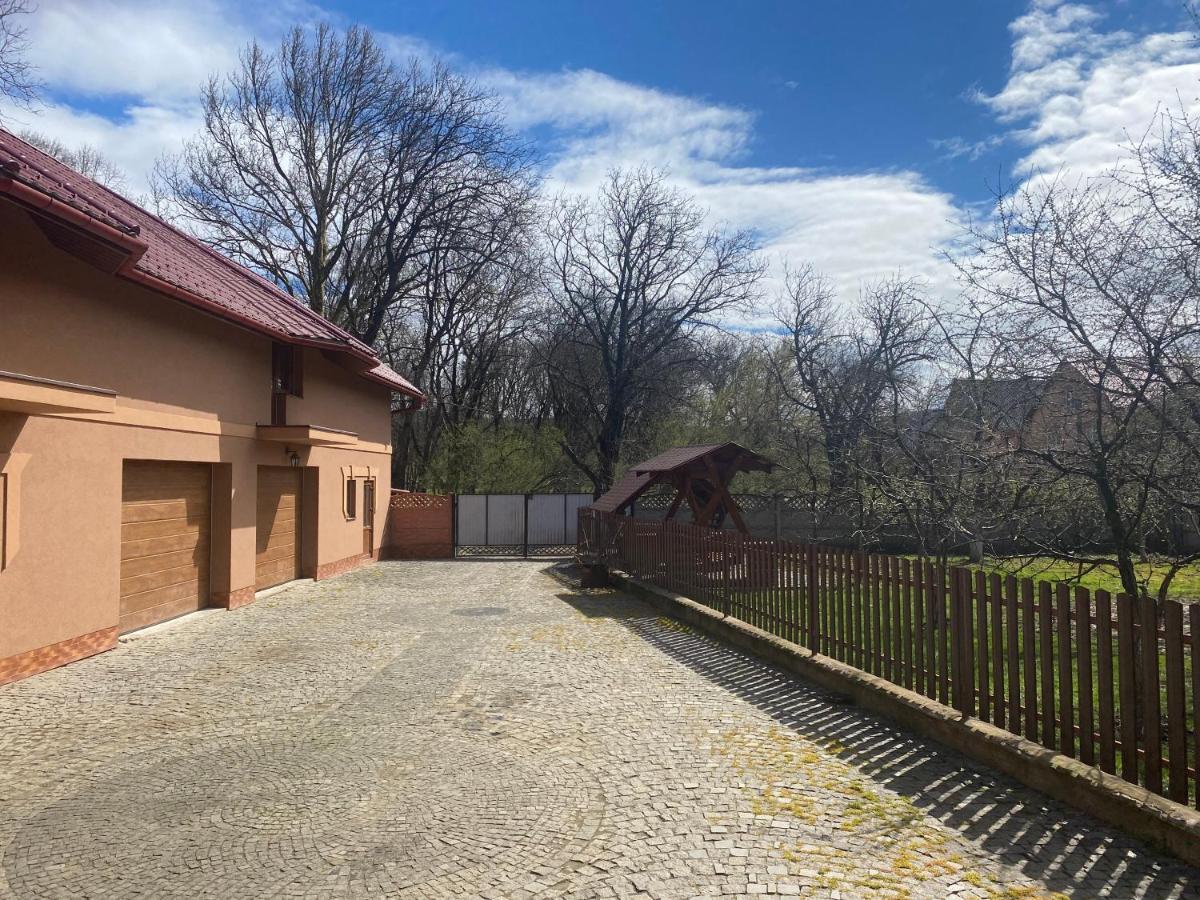 Hotel Катерина Chynadiyovo Esterno foto