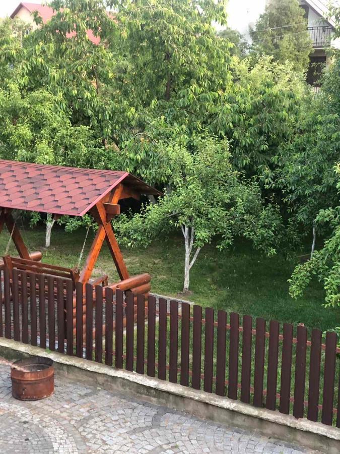 Hotel Катерина Chynadiyovo Esterno foto
