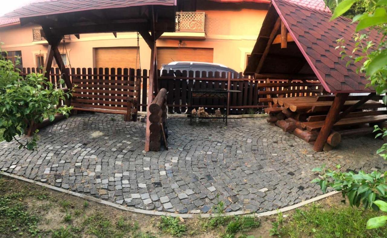 Hotel Катерина Chynadiyovo Esterno foto
